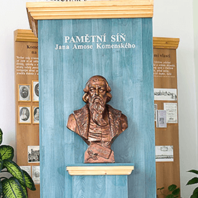Pamětní síň J. A. Komenského v budově ZŠ Nivnice
